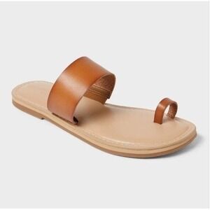 Universal Thread Juno Toe Ring Flat Womens Sandals Cognac Brown Size 8.5